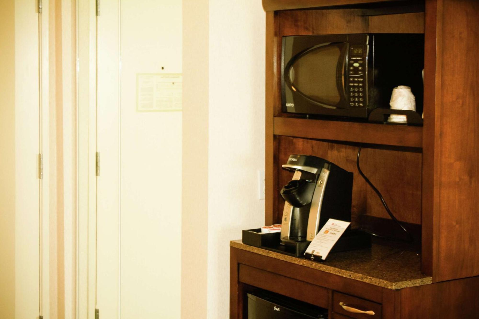 Hilton Garden Inn Реддінг Екстер'єр фото